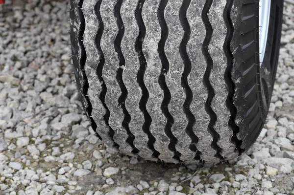 Tractor Pequeño Neumático Delantero Primer Plano — Foto de Stock