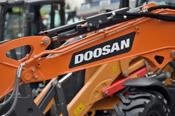 Kaunas Lithuania March 2023 Close Doosan Tractor Vehicle International Agricultural — Stock Photo, Image