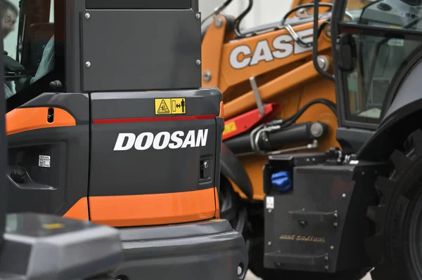 Kaunas Lithuania March 2023 Close Doosan Tractor Vehicle International Agricultural — Stock Photo, Image