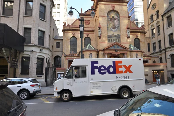 Nueva York Estados Unidos Febrero 2023 Fedex Delivery Truck Manhattan — Foto de Stock