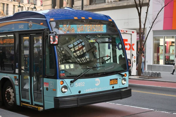 New York Février 2023 Transports Commun Dans Rue Manhattan New — Photo