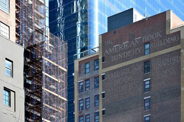 Ciudad Nueva York Febrero 2023 Anuncio Época Pared Del Edificio —  Fotos de Stock