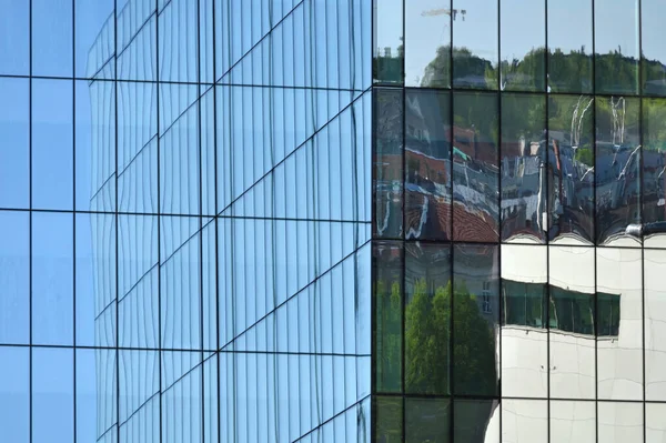 Edificios Modernos Oficinas Negocios Que Reflejan —  Fotos de Stock