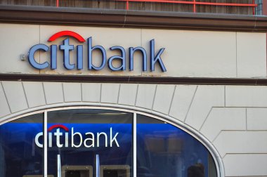 New York, ABD - 18 Şubat 2023: Manhattan, New York, ABD ofisindeki Citibank logosu