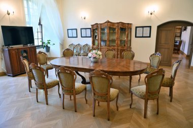 Raudondvaris, Litvanya - 08 Eylül 2023: Raudondvaris Malikanesi, Gotik-Rönesans üst düzey konutu, Litvanya.