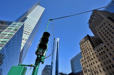 New York City - 18 Şubat 2023: Tipik yeni ve eski mimari Manhattan, New York City, ABD
