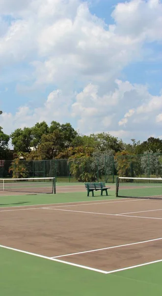 Tennis Court White Stripes Blue Sky — Foto Stock