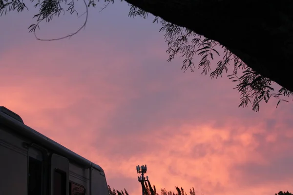 Gün Batımında Pembe Gökyüzü Arkaplanı — Stok fotoğraf