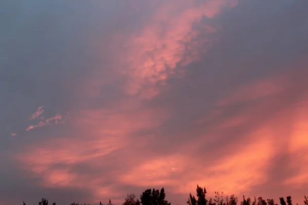 Güzel Gün Batımı Gökyüzü Bulutlu — Stok fotoğraf