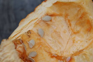 Cadılar Bayramı 'ndan sonra eski kokuşmuş balkabağı.