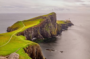 Neist Point 'teki Deniz feneri (Skye Adası, İskoçya)