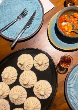 Çaçalı Khinkali ile Gürcistan ulusal yemeği