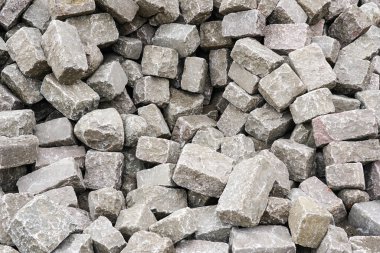 Tarihi çekiç kübü yığını doğal granit kaldırım taşları, çekiç gibi kayalar, granit taşlar, kaldırım taşları.