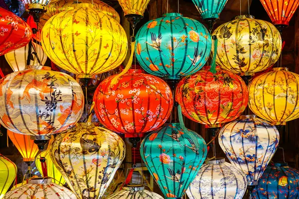 Canlı El Yapımı İpek Fenerleri Bir Renk ve Gelenek Patlaması, Vietnam Kültürü, Sanatçılık ve Festivalsel Işık Büyüleyici Gösterisi