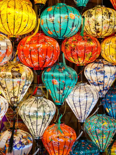 Canlı El Yapımı İpek Fenerleri Bir Renk ve Gelenek Patlaması, Vietnam Kültürü, Sanatçılık ve Festivalsel Işık Büyüleyici Gösterisi