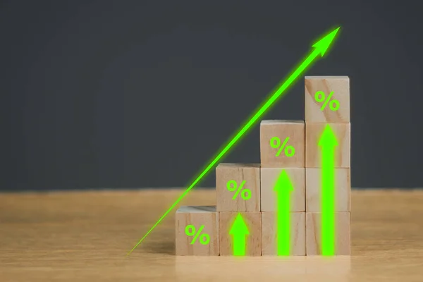 Stack Wooden Blocks Percentage Symbol Arrow Pointing Economy Improving Interest — Stock Photo, Image