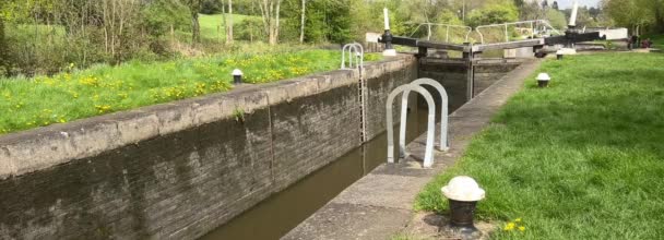 Hatton Locks Grand Union Canal Warwickshire — Stockvideo