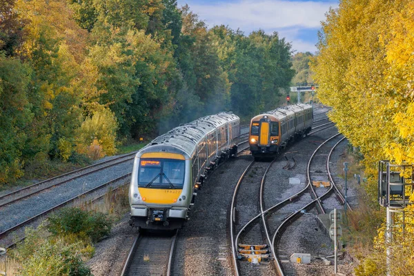 Diesel Passageiros Pendulares Trem Britânico Ferroviário Fotos De Bancos De Imagens