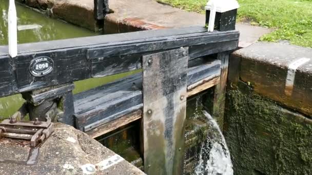 Lock Gate Stratford Canal Inglaterra — Vídeo de Stock