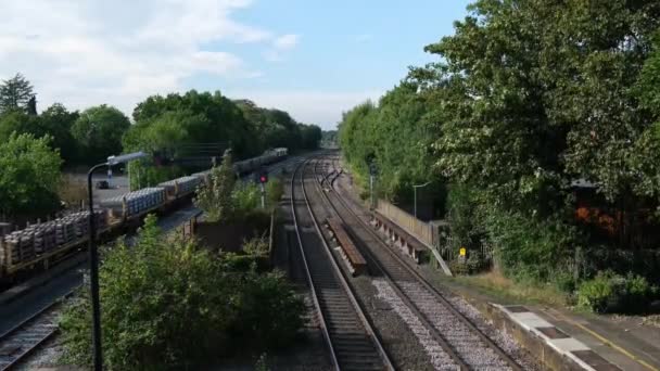ディーゼル鉄道貨物列車 イギリス中西部 — ストック動画