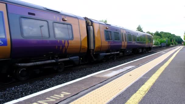 British Rail Network Rail Příměstské Nádraží West Midlands England — Stock video