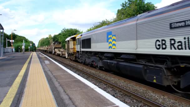 British Rail Network Rail Пригородная Железнодорожная Станция West Midlands England — стоковое видео