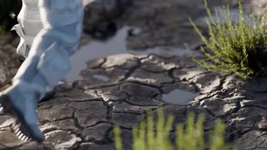 Astronot ayak izi 3 boyutlu animasyon