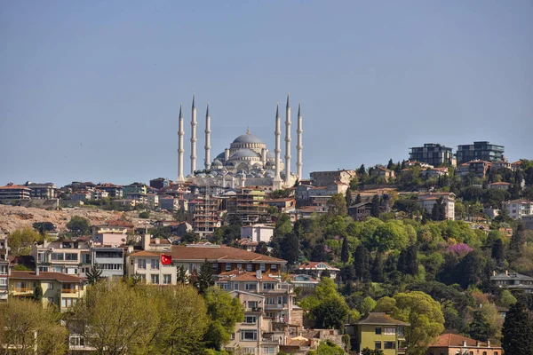 Působivá Turecká Mešita Kopci Camlica Asijské Straně Istanbulu — Stock fotografie