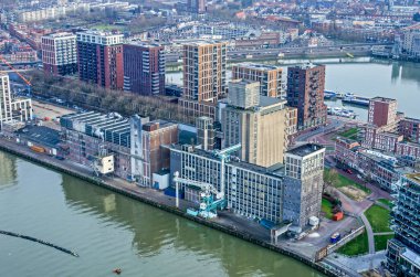 Rotterdam, Hollanda, 29 Ocak 2024: Katendrecht 'teki tahıl ambarının havadan görüntüsü, yeniden yapılanmayı bekliyor.