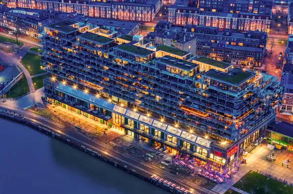 Rotterdam, Hollanda, 29 Ocak 2024: Yenilenmiş Fenix 1 deposunun havadan görünüşü