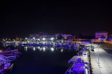 Paralia Katerinis Yunanistan 'da gece limanı