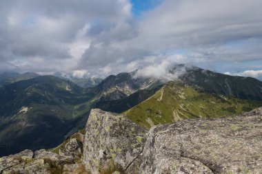 Kasprowy Wierch 'ten Kondratowa çayırına giderken görüntüler