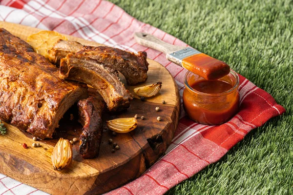 Juicy Hot Grilled Ribs Summer Barbecue Nature — 스톡 사진