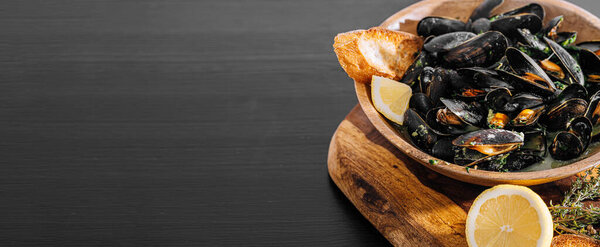 Fresh Mussels Wooden Plate Herbs Lemon Royalty Free Stock Photos