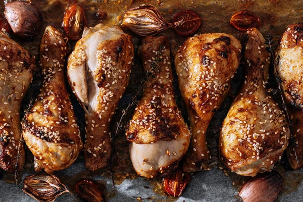 Baked Chicken Drumsticks Sesame Honey Soy Sauce Onion Spices — Stockfoto
