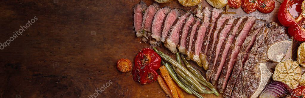 Marbled Beef Steak Bone Cooked State Medium Rare Grill Next Royalty Free Stock Images