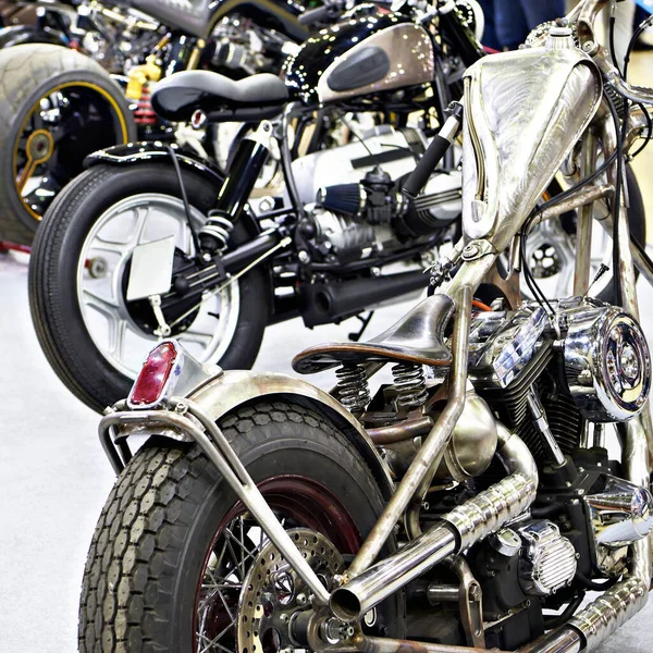 Motocicletas Personalizadas Loja Exibição — Fotografia de Stock