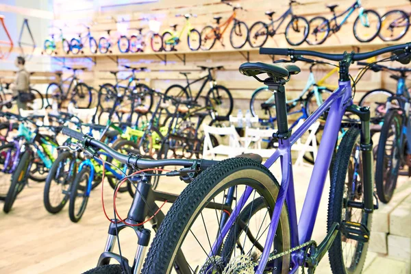 Vélos Dans Une Boutique Sport — Photo