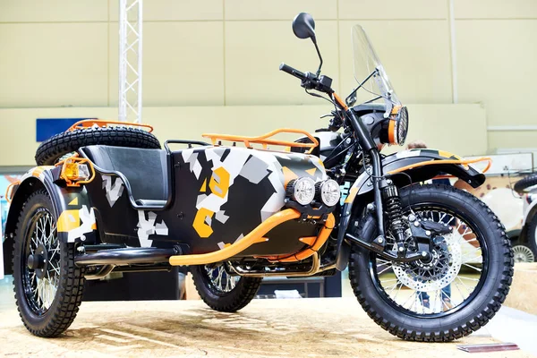 Motocicleta Con Sidecar Exposición —  Fotos de Stock