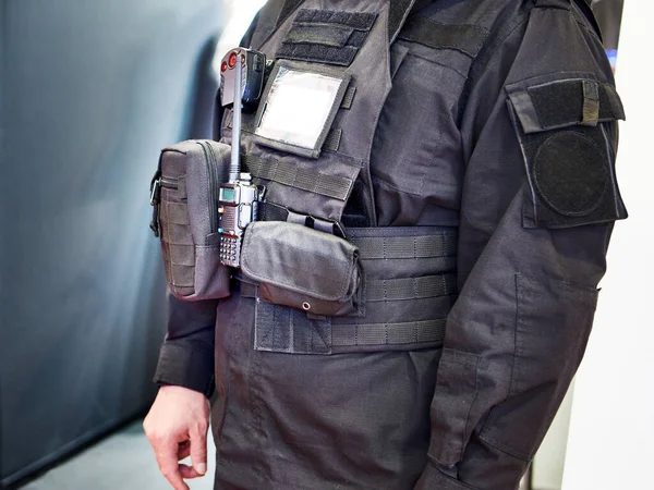 Guardia Sicurezza Uniforme Walkie Talkie — Foto Stock