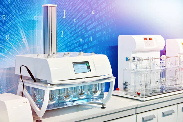 Equipamento Químico Moderno Para Laboratório Testadores Dissolução Testadores Desintegração — Fotografia de Stock