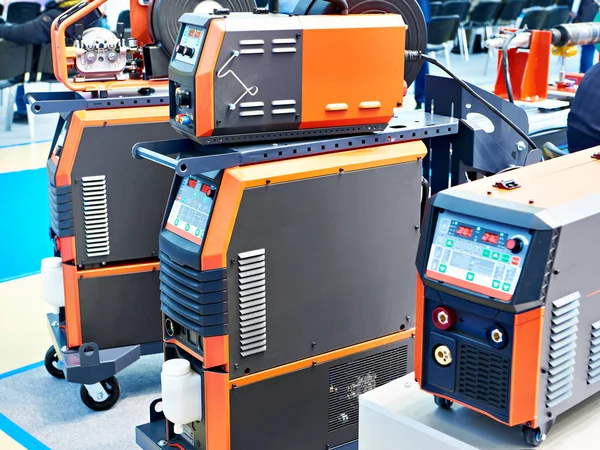 Цифровые Инверторные Импульсные Полуавтоматические Сварочные Машины Промышленности — стоковое фото
