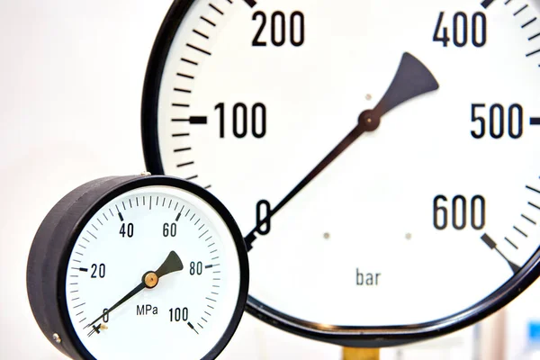 Pressure Analog Manometer Sensors Exhibition — Stock Photo, Image