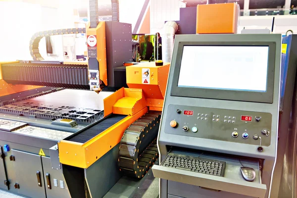 Metalen Laser Snijdende Industriële Cnc Machine — Stockfoto