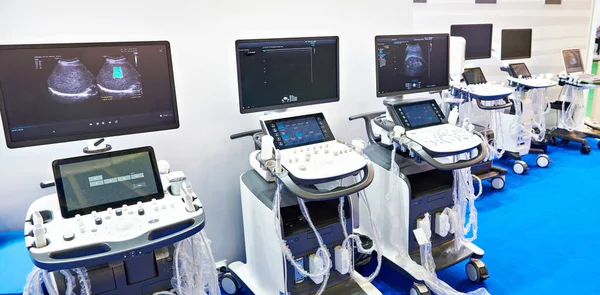 Ultrasonik Tıbbi Cihaz Sergileniyor — Stok fotoğraf