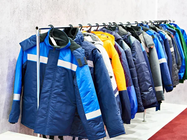 Jacken Arbeitskleidung Für Bauarbeiter Und Industrie Geschäft — Stockfoto