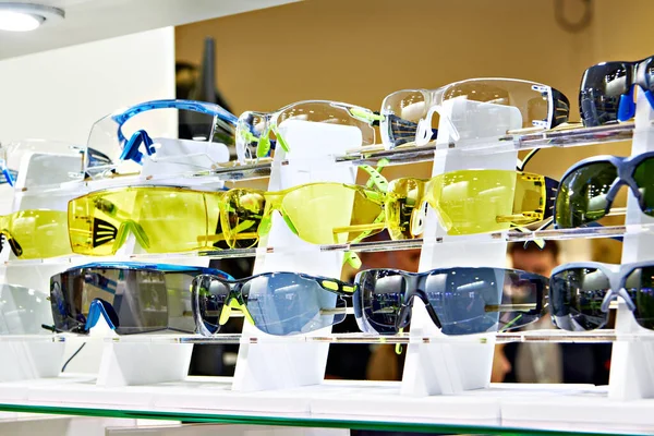 Óculos Segurança Para Trabalhadores Loja — Fotografia de Stock