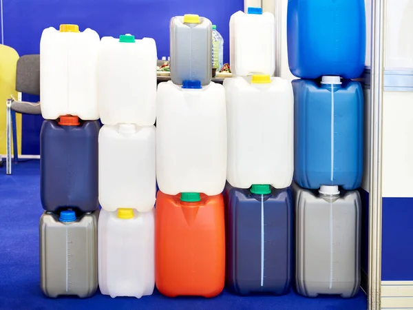 Plastic Canisters Liquids Market — Stock Photo, Image