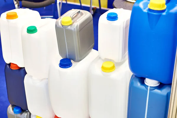 Plastic Canisters Liquids Market — Stock Photo, Image