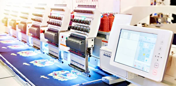 Bordado Máquina Industrial Oficina Costura — Fotografia de Stock
